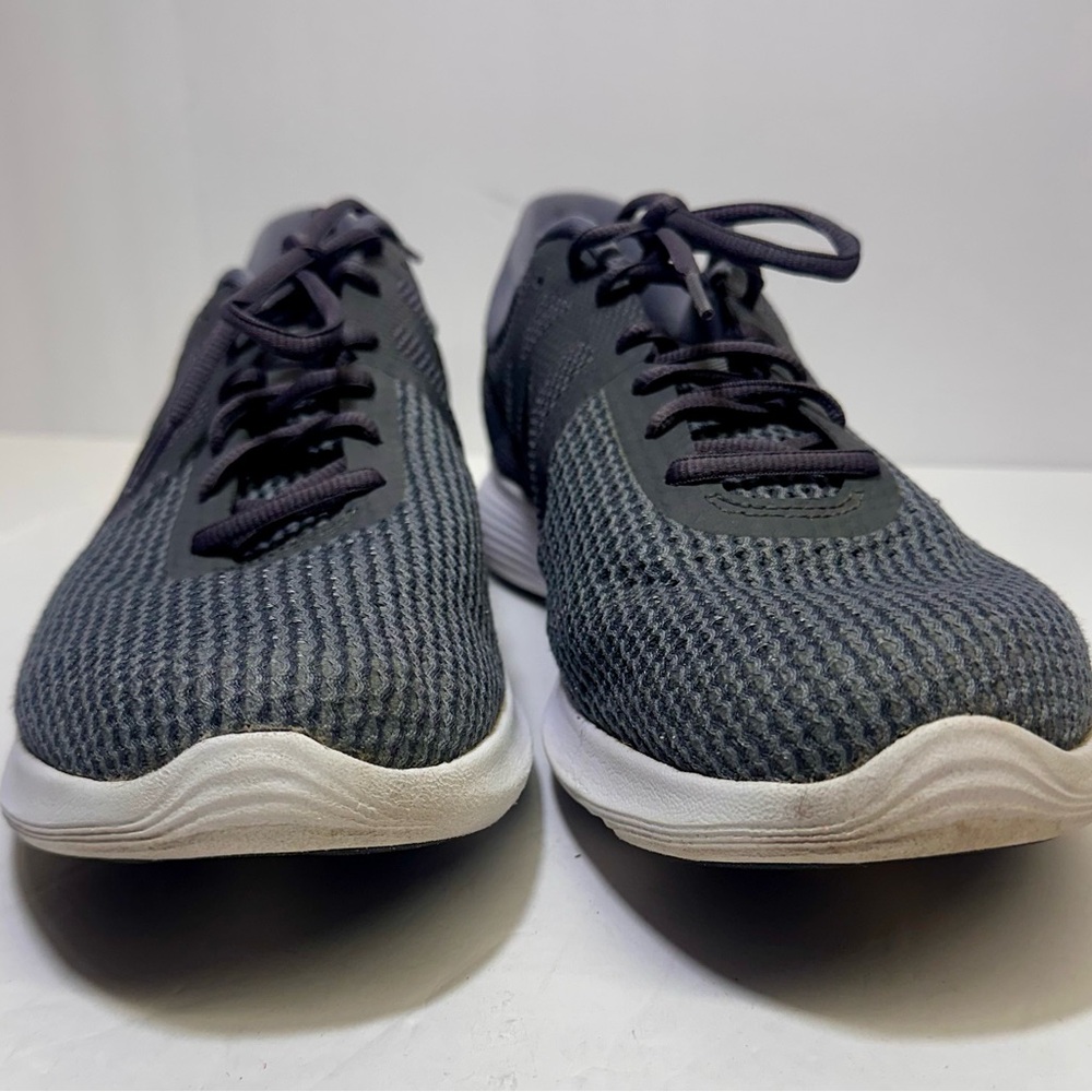 Nike Revolution 4 Gray Athletic Shoes with Breathable Mesh &White Sole size 13‎